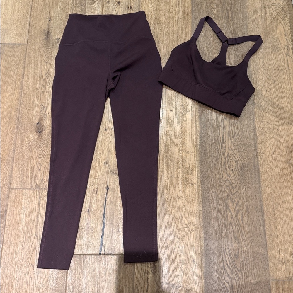 Sports Bra and legging set - Picture 2 of 7